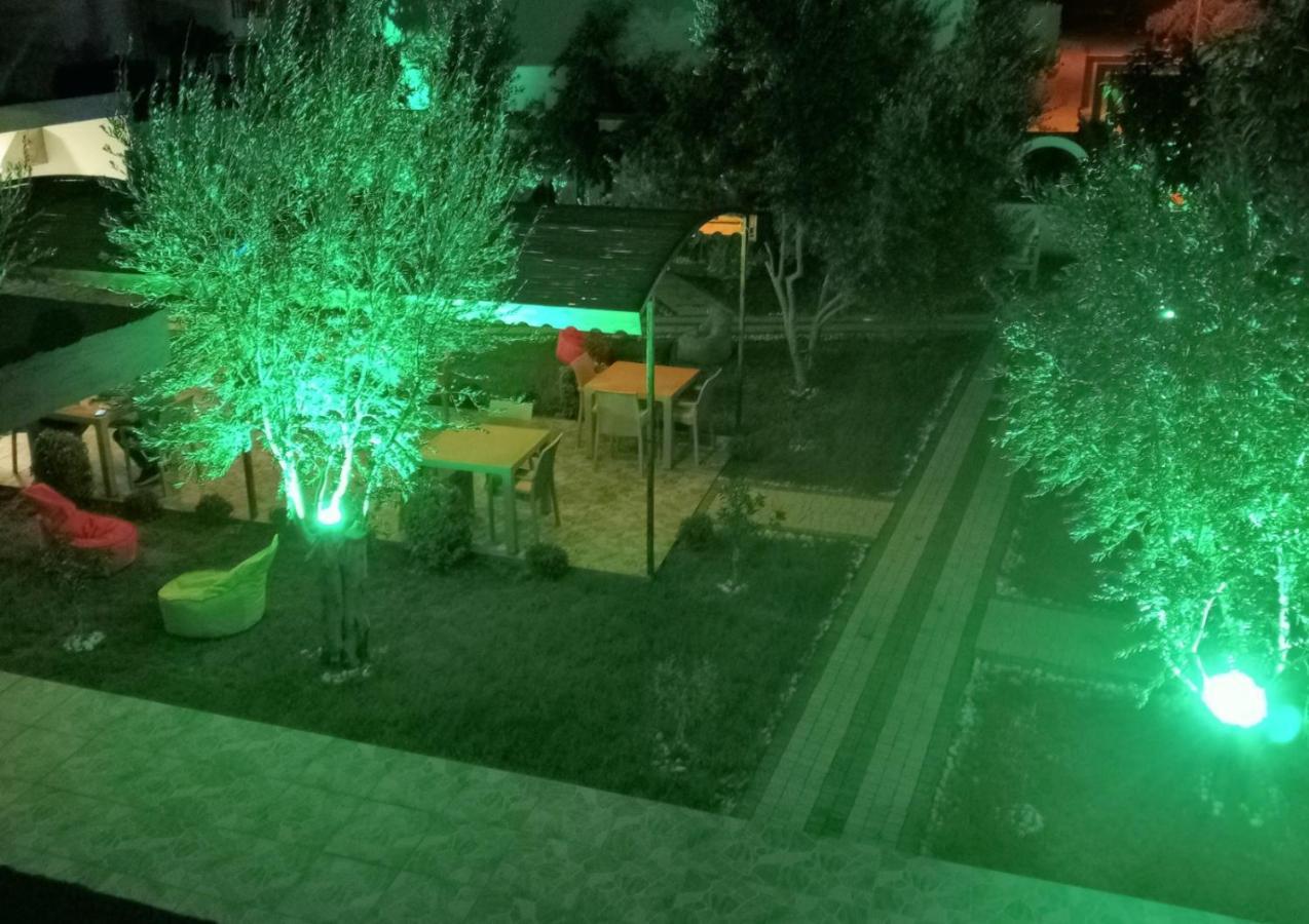 Side Leon Otel Экстерьер фото
