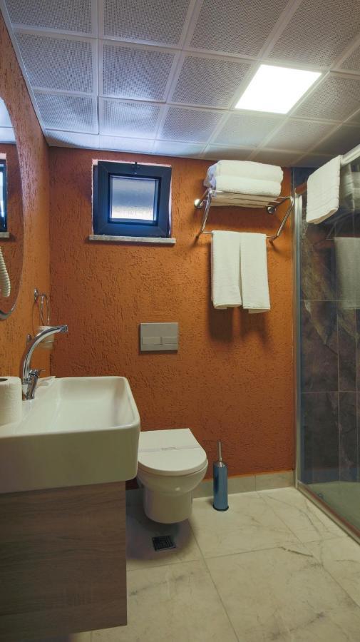 Side Leon Otel Экстерьер фото